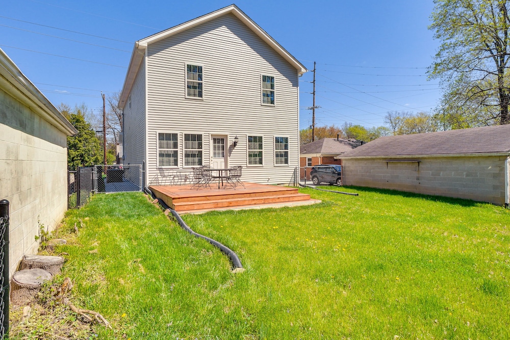 Louisville Retreat w/ Deck ~ 11 Mi to Downtown! view 5