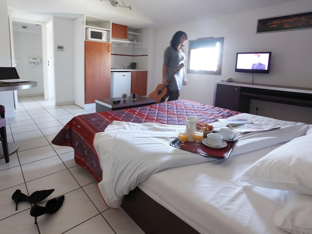 Res. La Barbacane, Carcassonne, Studio for 2 People