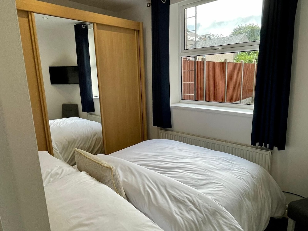 B16 Apartment A Birmingham view 2