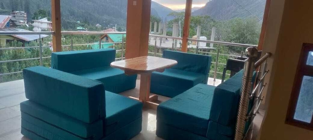 New Brahma Guesthouse