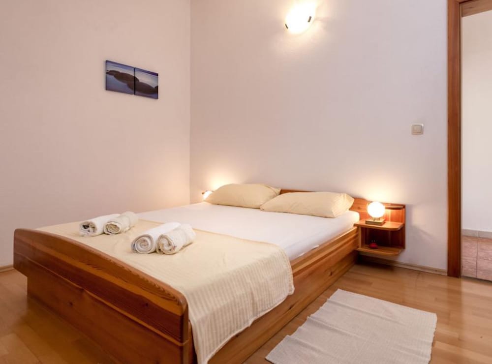 Dolac Green Side Apartments
