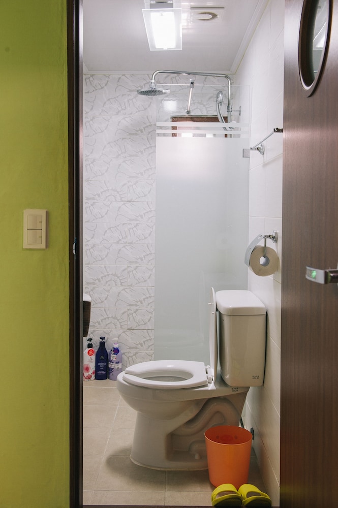 We Guest House - Hostel