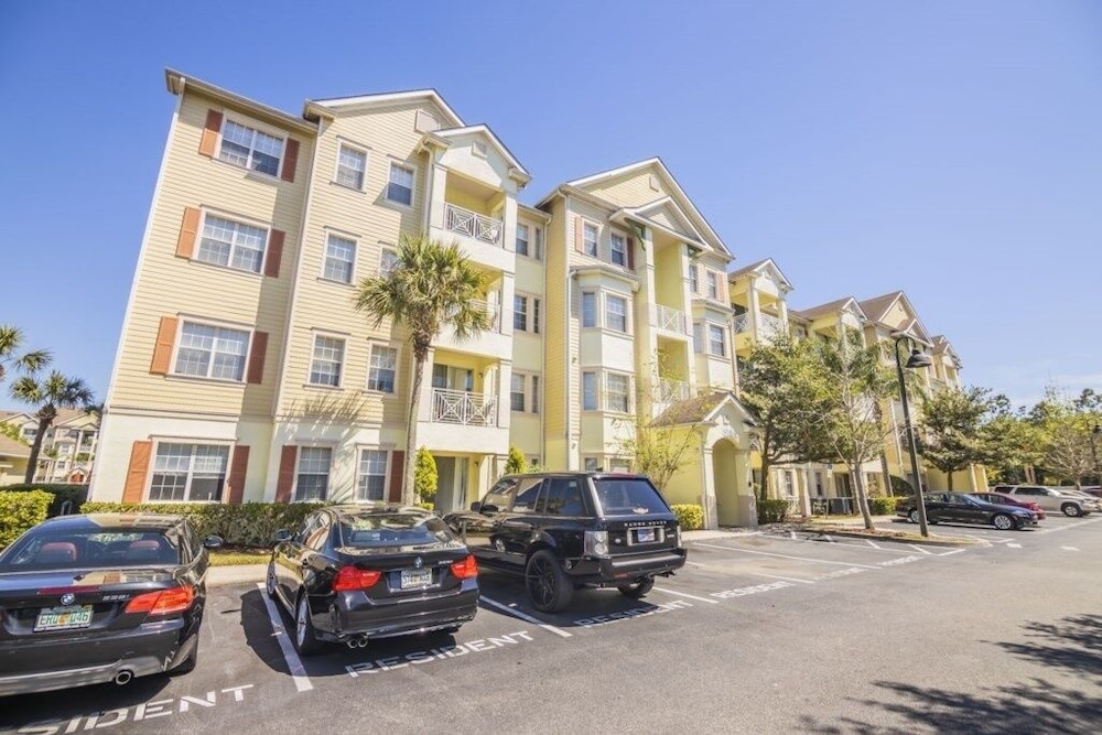 Lawrence & Julie's Cane Island Vacation Condo 2 Bedroom Condo by Redawning view 5