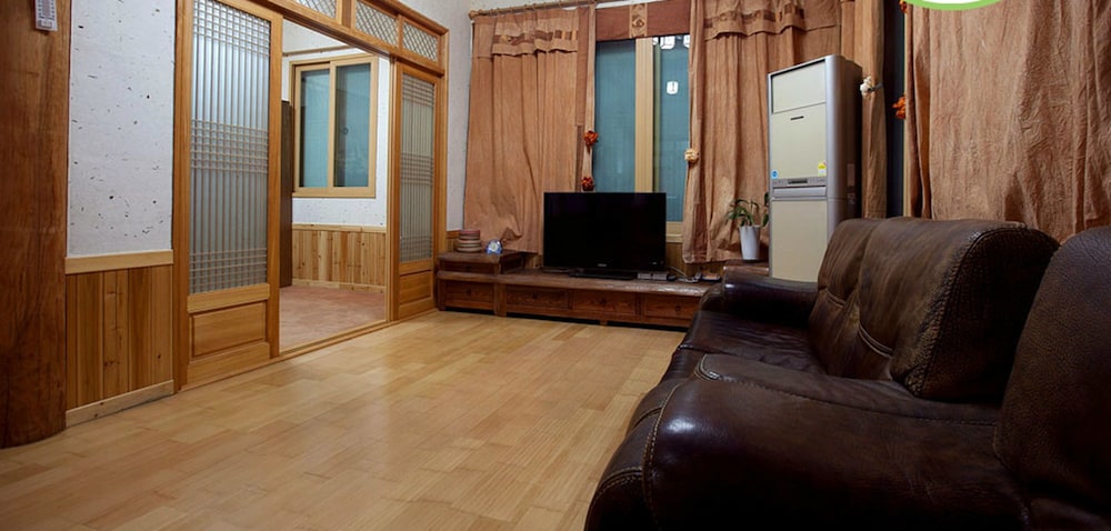 Songhak Pension