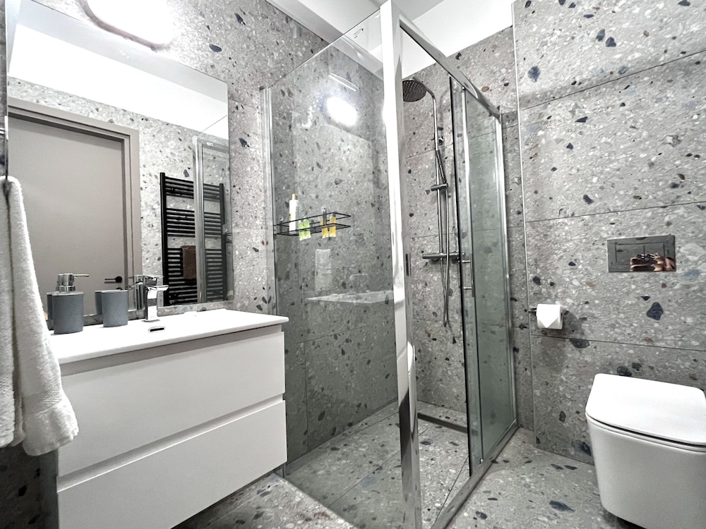 107 LIM - Stay Mouson View Apartment