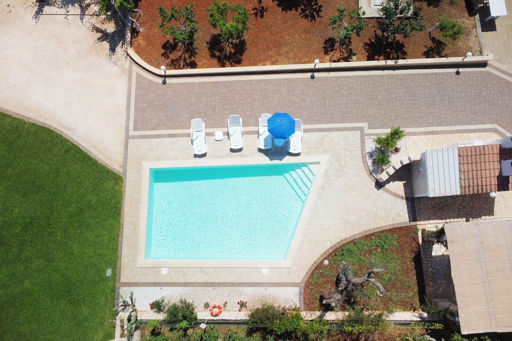 Villa Lino with Pool by Wonderful Italy