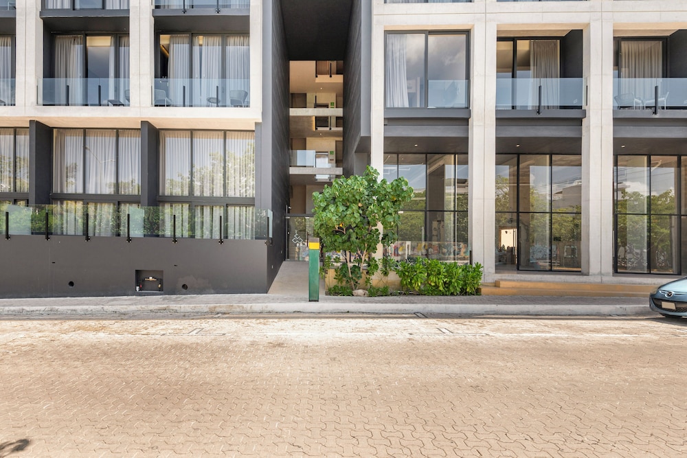 Hotel Ceren Luxury Apartments by Spot Rentals - Image 1