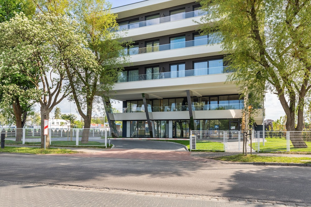 Baltic Marina Residence in Kołobrzeg by Renters view 4
