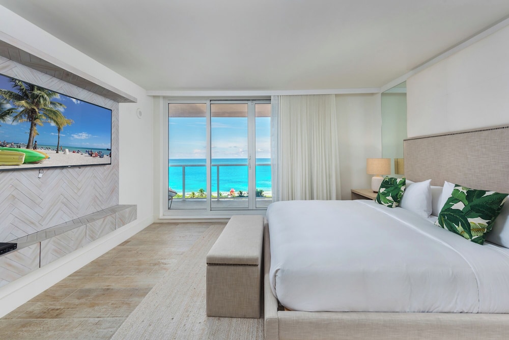 Luxury Vacation Rentals at 1 Hotel & Homes by LRMB
