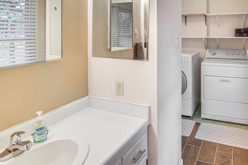 Walk to Lake Desoto: Home w/ Hot Tub Access!