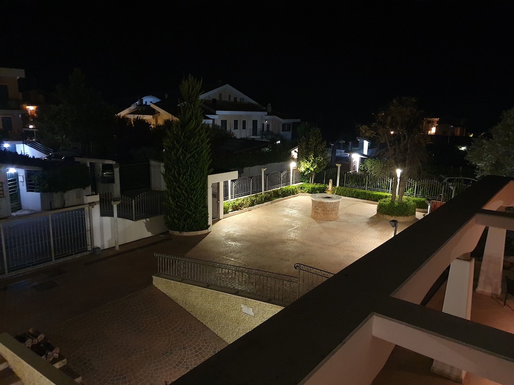 Photo 16