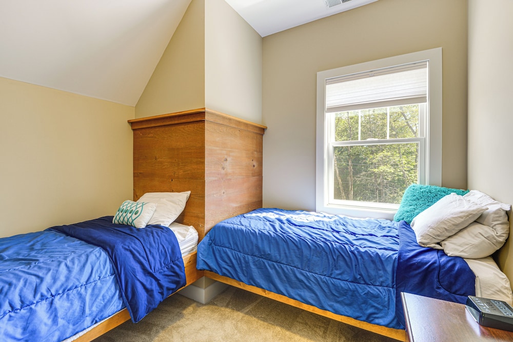 2 Mi to Golfing & Hiking: Spacious Wilmington Home