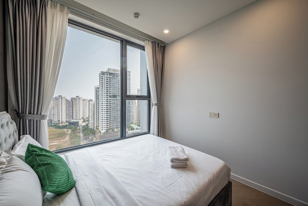 Sunny Lumiere Riverside Luxury Residence