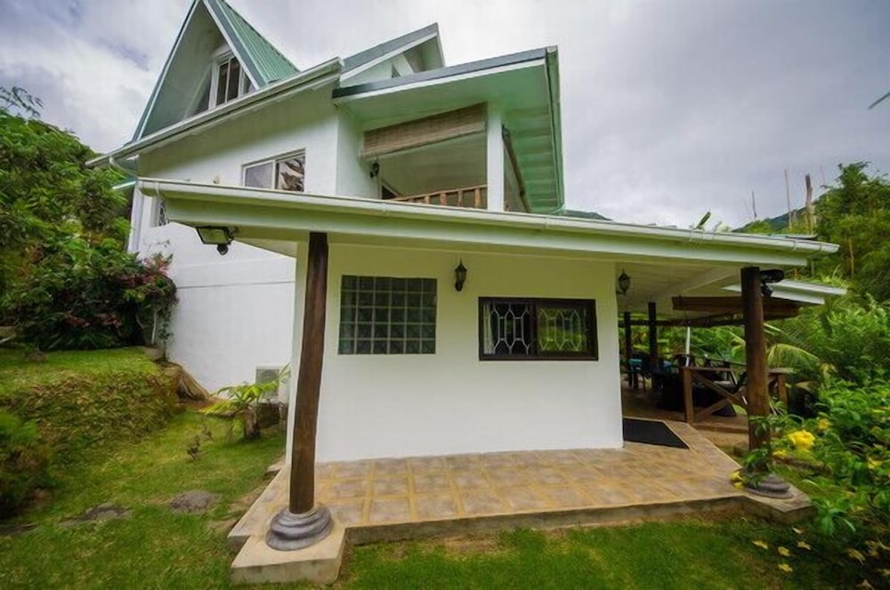 Lemongrass Lodge