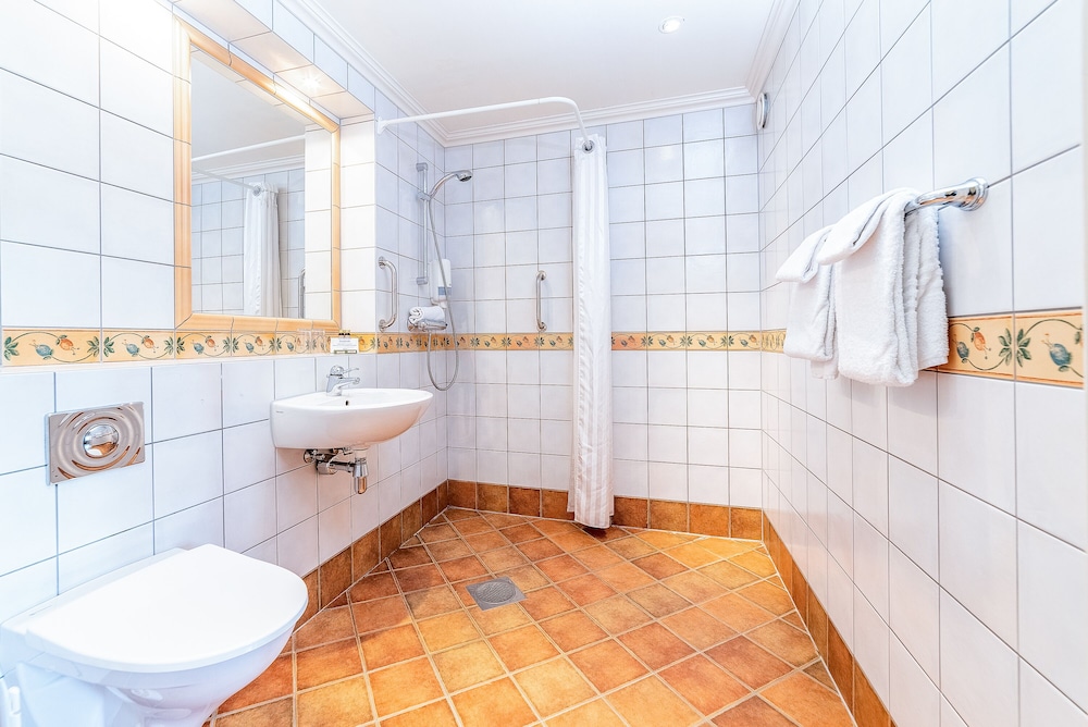 Sandnes Vacations - Kronen Gaard Hotel - Property Image 5