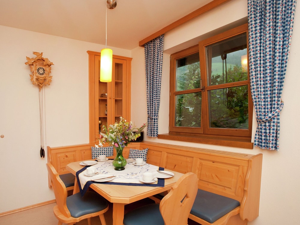 Flat in Mittersill Near Ski Slopes