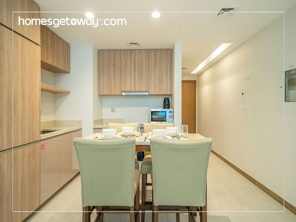 Contemporary 2BR Apt Fully Furnished