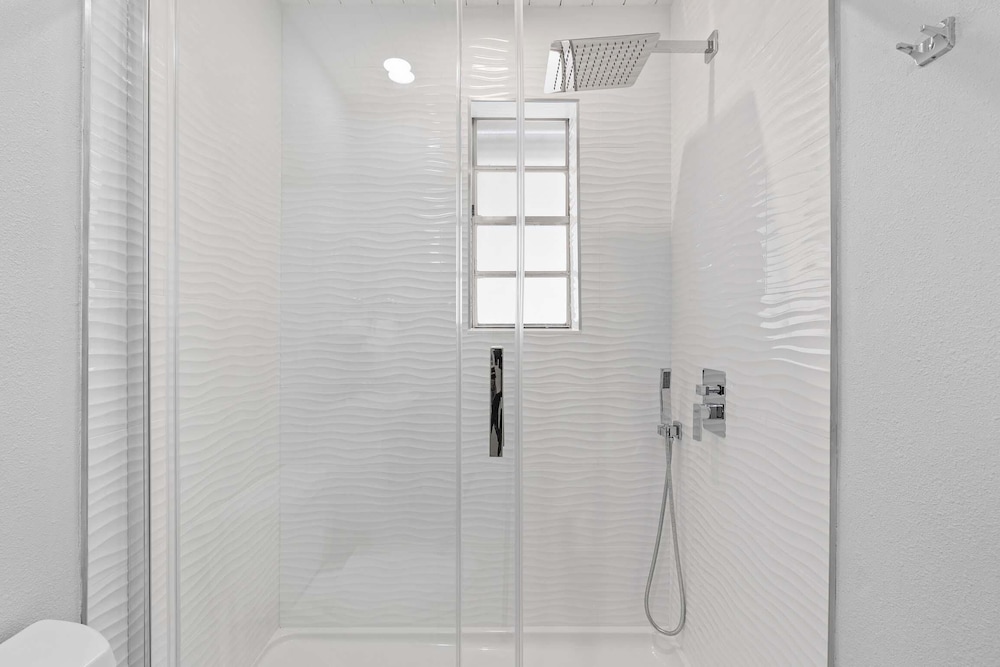 Flagler Suites 1