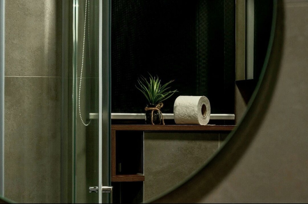 Green, Deluxe Two Bedroom Suite