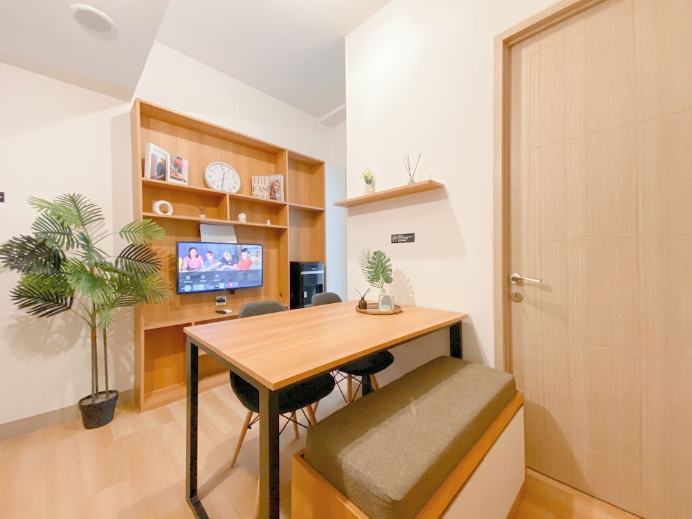 Comfy 2Br Apartment At Tokyo Riverside