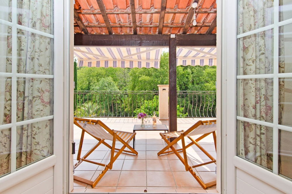 Villa in Flayosc With Private Pool