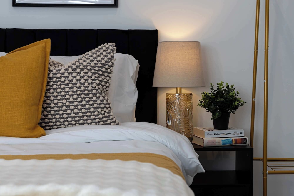 Cosy Apartment in the Heart of Sale