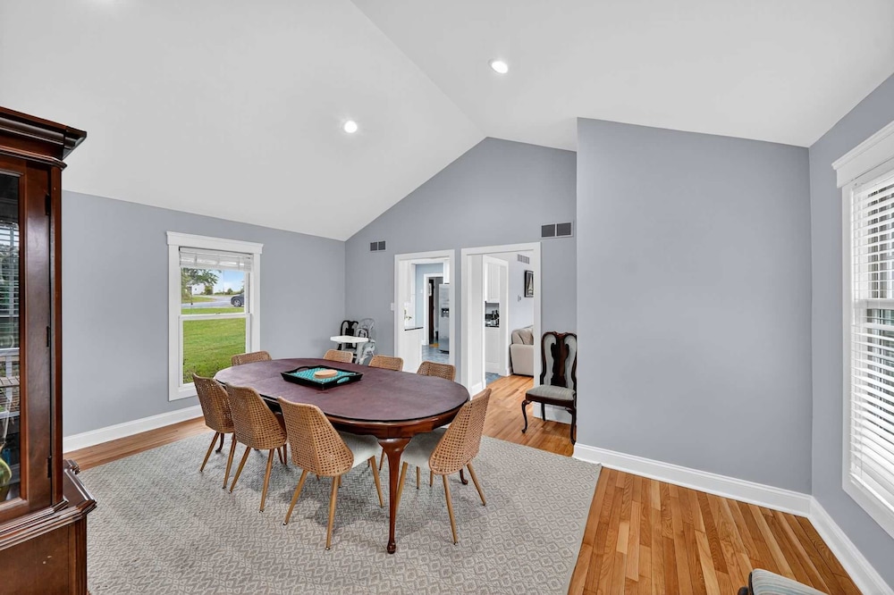 Waterfront Kent Island Retreat 5BR Sleeps 12 Near Weddings Annapolis