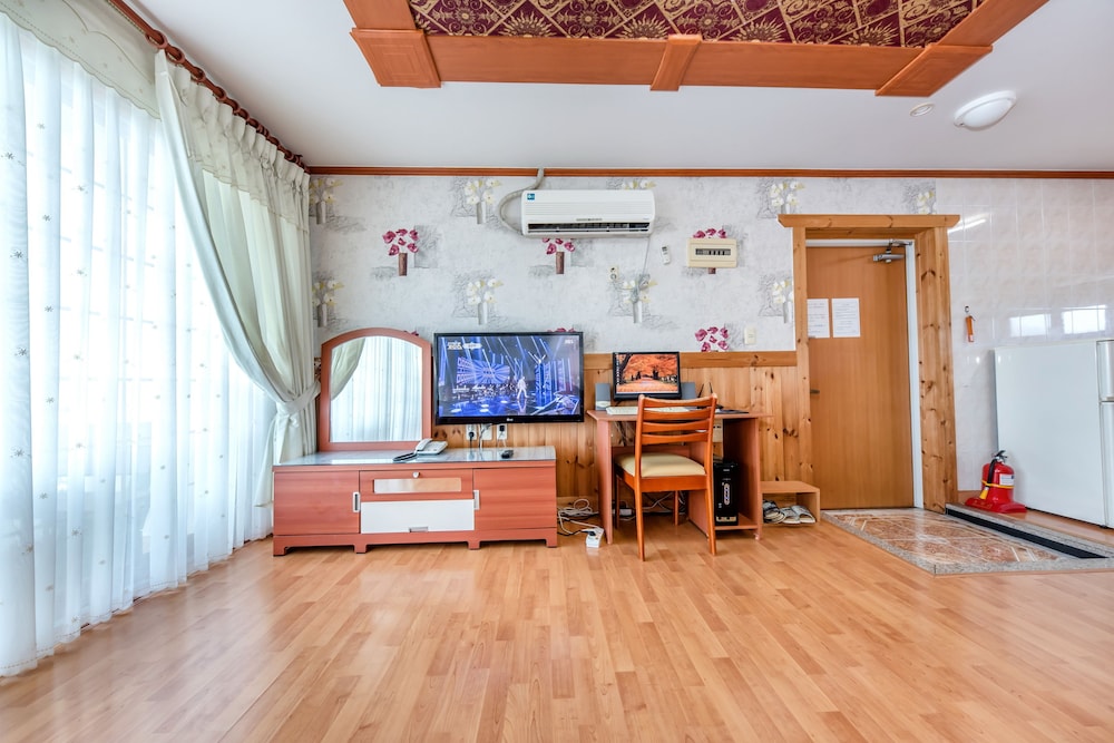 Gyulhyanggi Pension