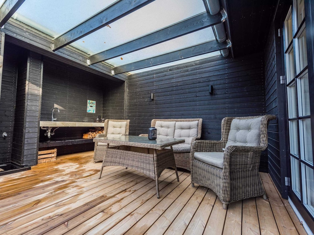 8 Person Holiday Home in Blavand view 3