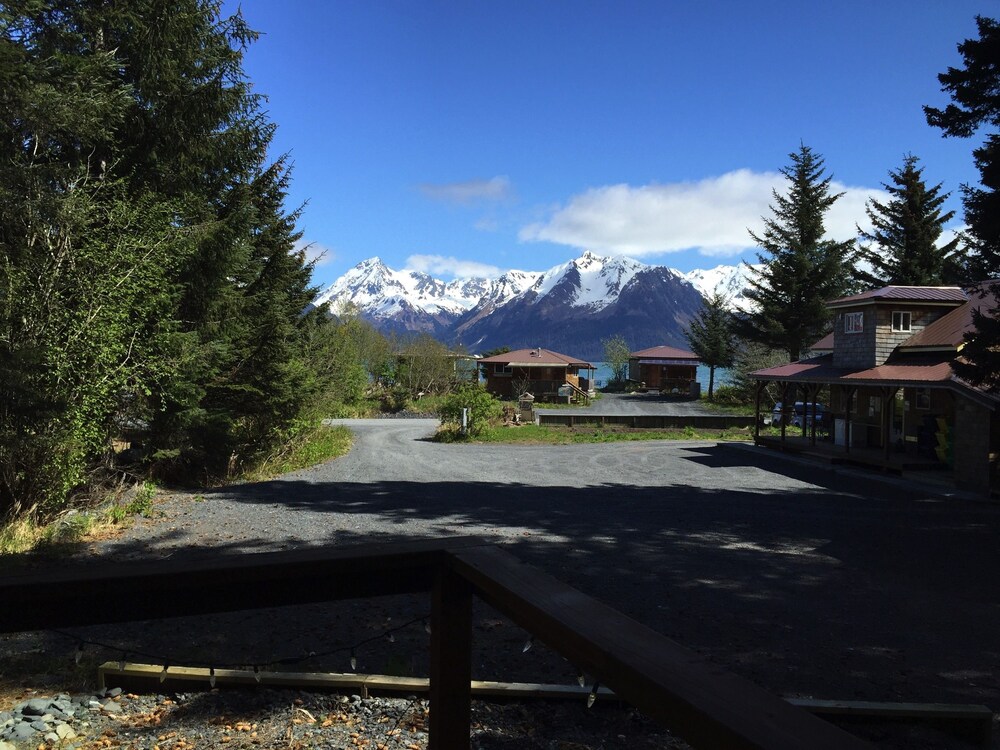 Angels Rest on Resurrection Bay LLC