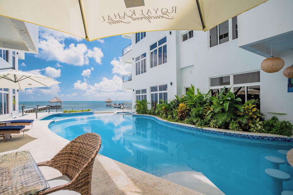 Royal Kahal Beach Resort