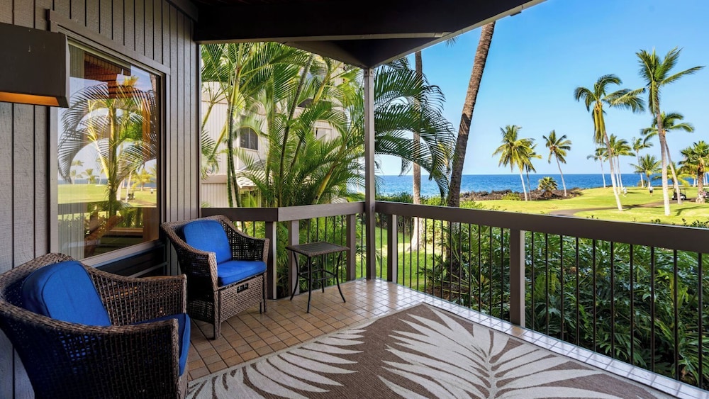 Sunset & Golf Course Views - AC & Wifi - Shady Lanai! - Vrkcv