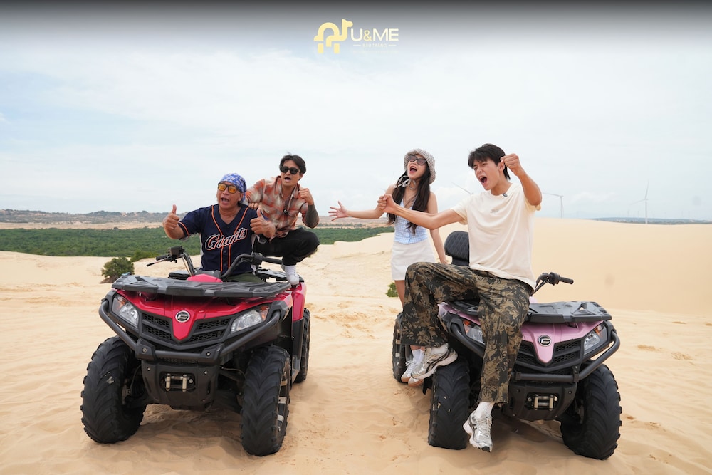 Bau Trang U&ME Glamping Resort