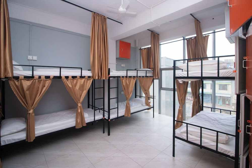 International Youth Hostel Inn