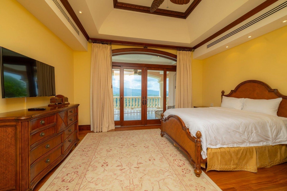 - Casa Garmus - 10 bdr Ocean View