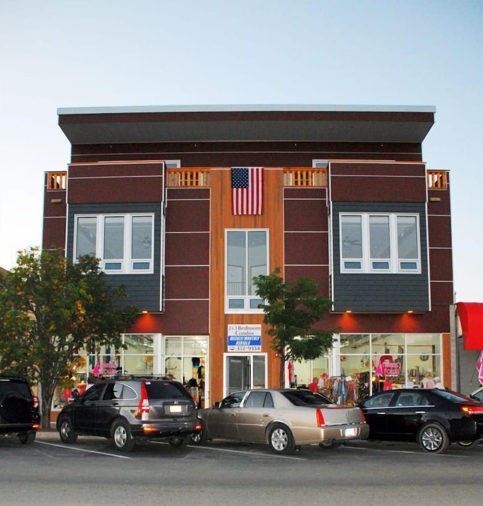 Betsie Harbor Lodging