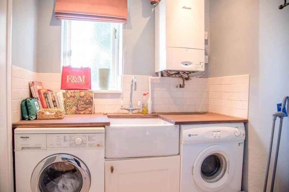Sudbury Vacations - Rose Cottage Lavenham - Property Image 13