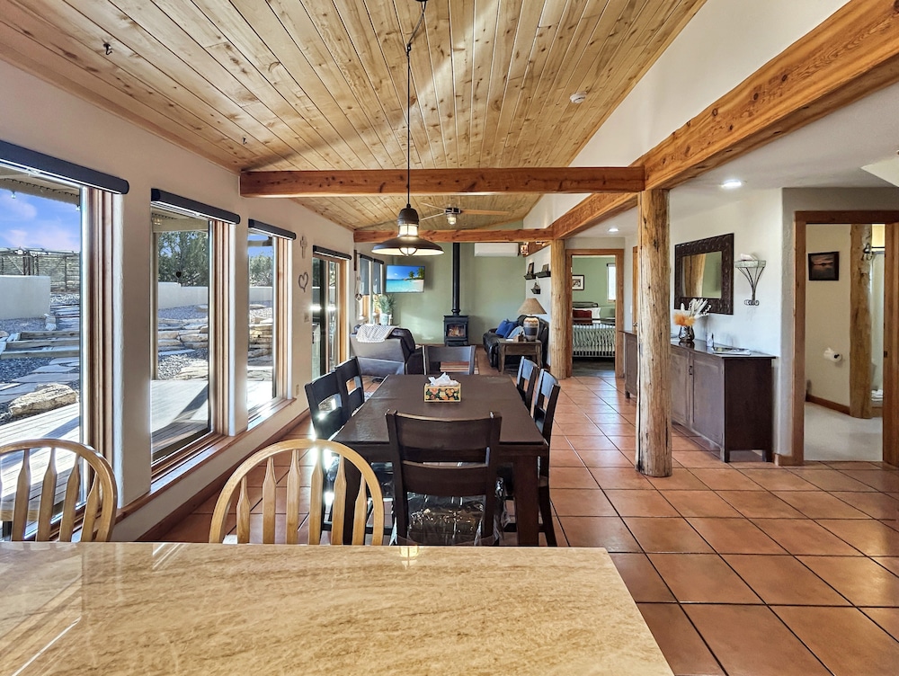 Whispering Deer Retreat 3 Bedroom Home