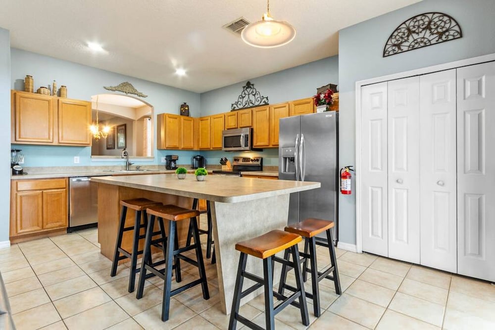 Welcome Home Perfect for Business Travel and Snow Birds