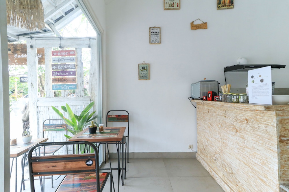The Wina Echo Beach Guesthouse