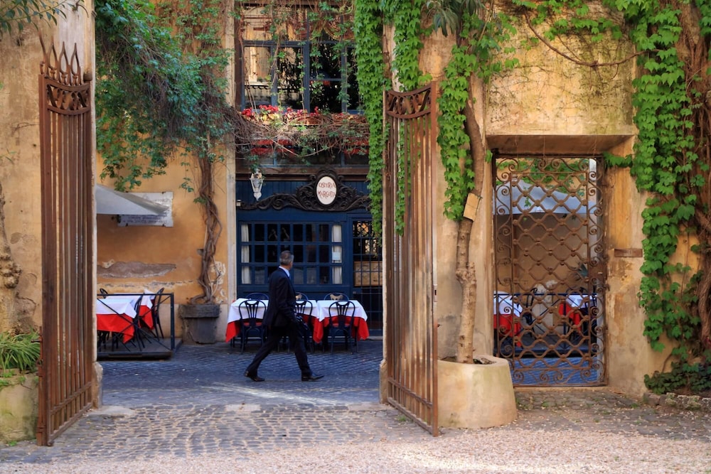 B2 Piazzetta Margutta - B2 - My Extra Home