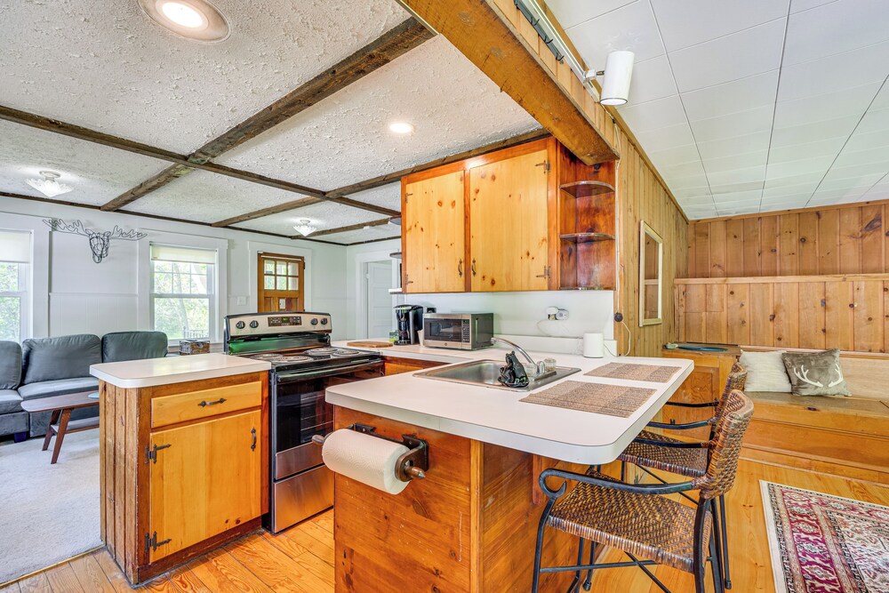 Cozy Cottage: Near Ski Bretton Wood & Franconia
