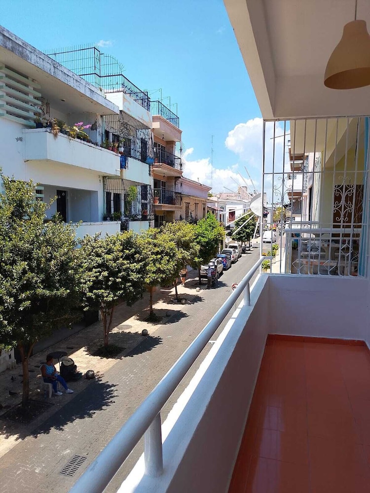 Sol Colonial