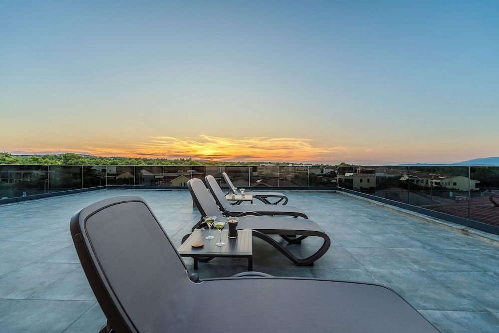 Penthouse Adela