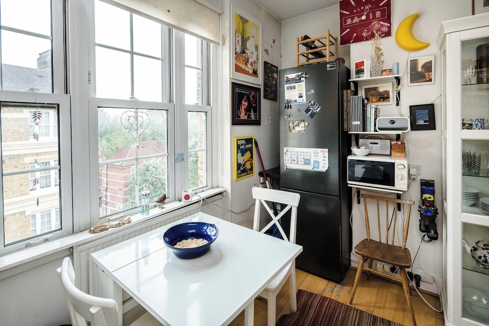 Stylish Central London Flat Near Tower Bridge