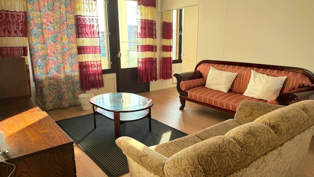 Room-cozy Double Bedroom in Espoo