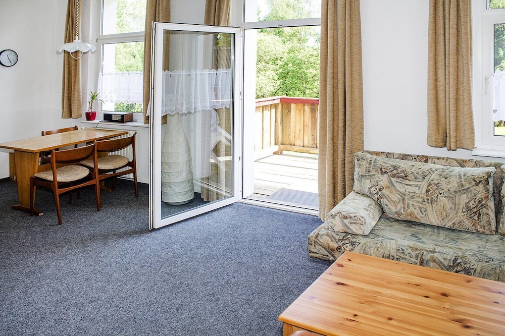 Appartements mit Aussenpool und Sauna, Breitenbrunn