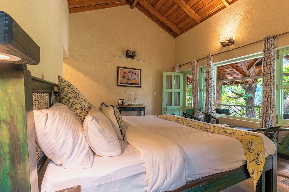 Echor Malusara Lakeview Retreat Bhimtal