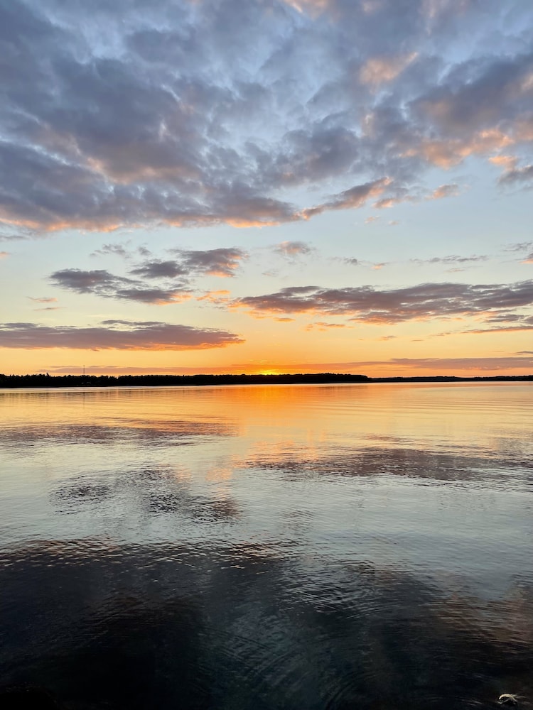 Spacious 8-BR Leech Lake Retreat w/ Game Room