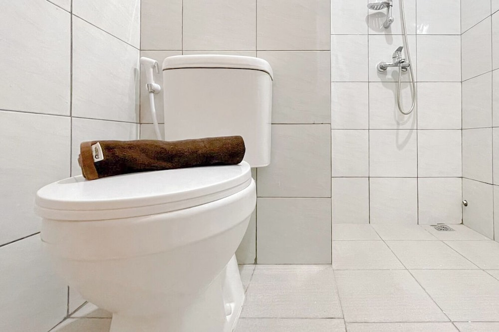 Studio (No Kitchen) Apartment At Bandaraya - Tallasa City Makassar Near Unhas
